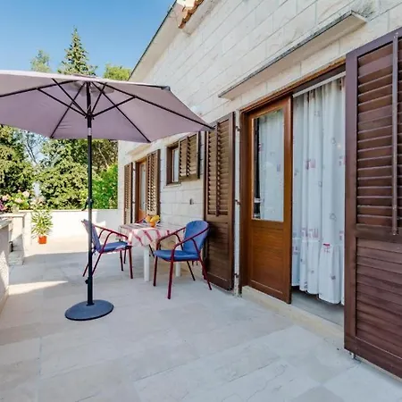 Apartment Duje Supetar Exterior photo